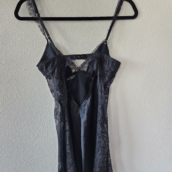 Victoria's Secret Lingerie - Picture 8 of 13